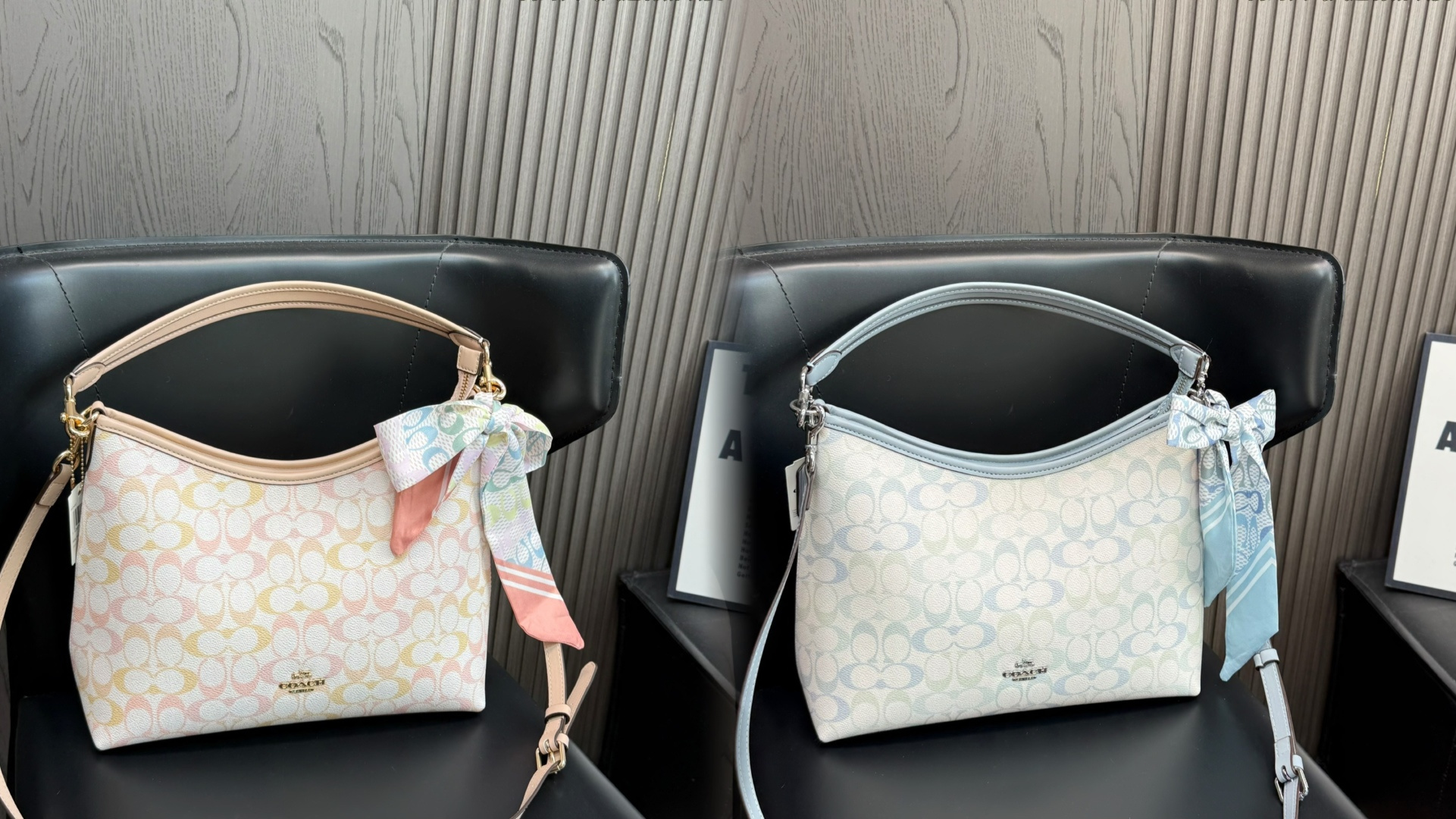 240 Airplane Case | Size: 29.18cm | | Coach Laurel Series Light Blue Hobo Bag, Classic Presbyopic Pvc Material, Lightweight And Durable, Light Blue Fabric Lining + Detachable Shoulder Strap, Can Be Carried By Hand, On The Shoulder, Or Cross-body The Capacity Is Super Large, Suitable For Daily Commuting. Top Zipper Closure, Internal Zipper Pocket And Buckle Pocket For Super Convenient Storage. The Light Blue Color Is Fresh And Versatile, Making It Very Atmospheric In Spring And Summer. Paired With An Extension Chain Or Inner Bag, It Is Practical And Fashionable, And Can Be Easily Adapted To Various Occasions