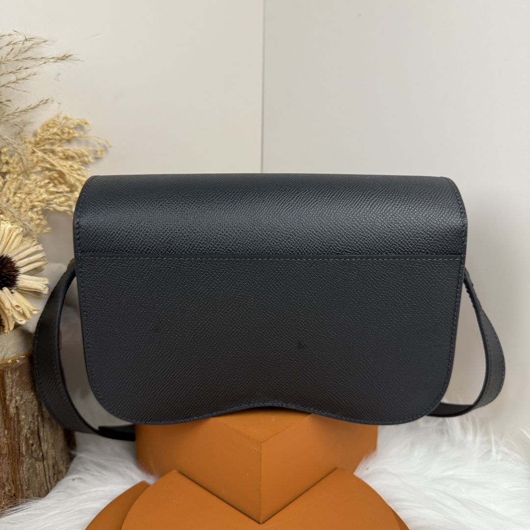 Hermès Hermes Della. Big Butt Bag Black Silver Buckle