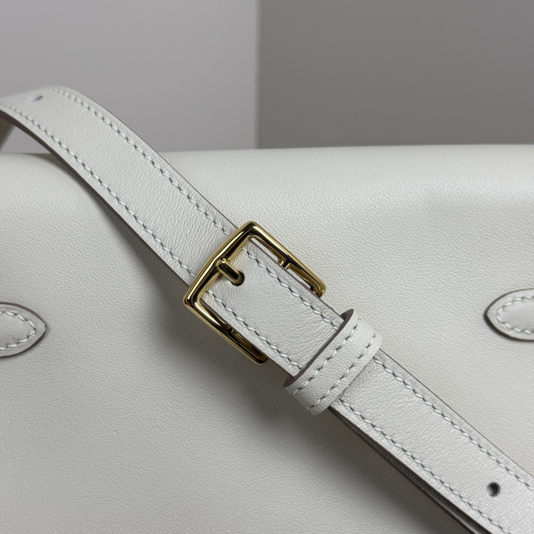 Hermes Kelly Moove Bag Swift Leather White Gold Hardware, Adjustable Strap 7 cmp i1741240108397 5621 0 6