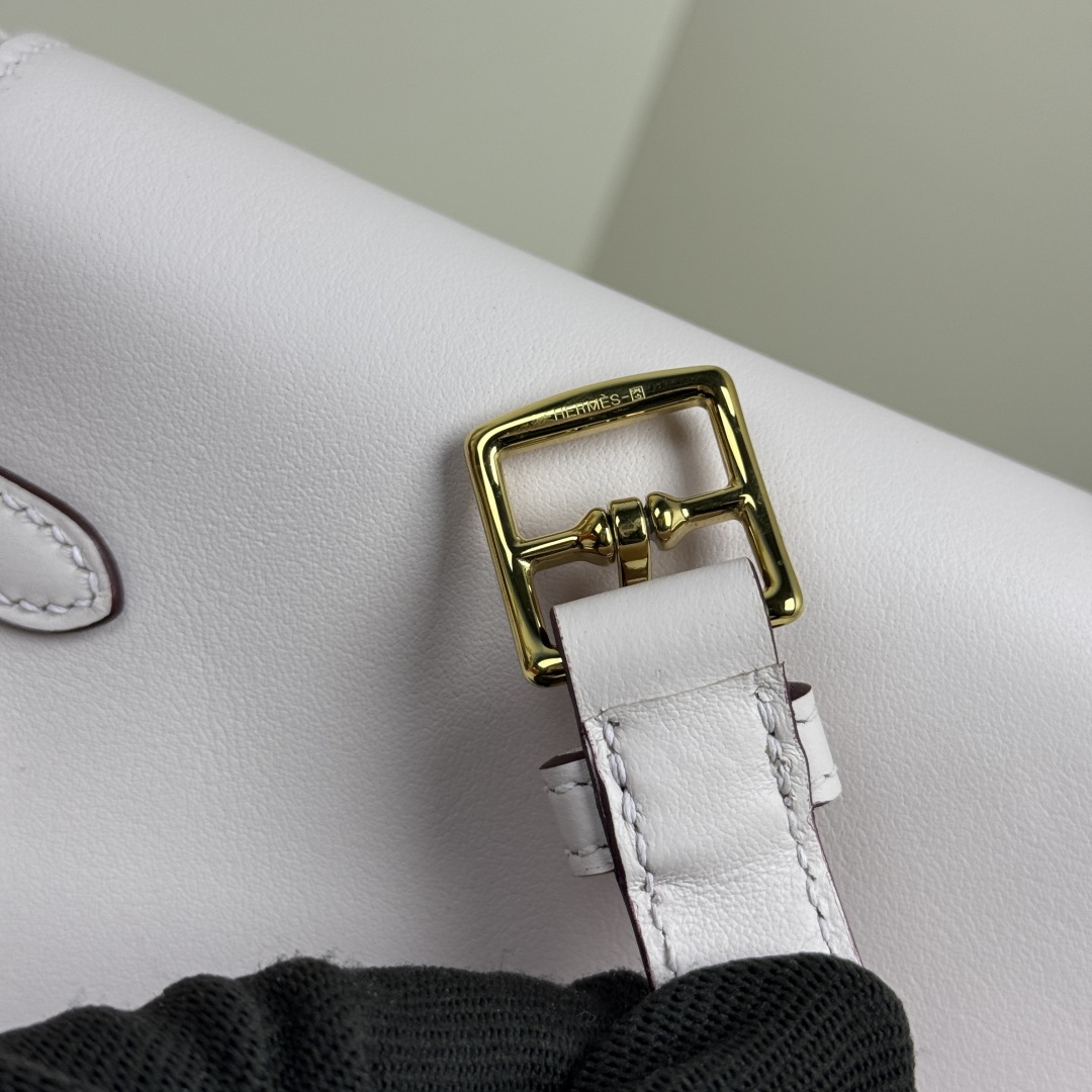 Hermes Kelly Moove Bag, Dreamy Purple with Gold Hardware - Swift Leather 9 cmp i1741242613999 9696 0 7