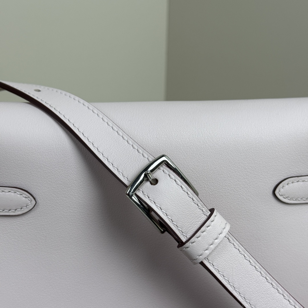 Hermes Kelly Moove Bag, Dreamy Purple Swift Leather, Silver Hardware 8 cmp i1741243765844 1739 0 6