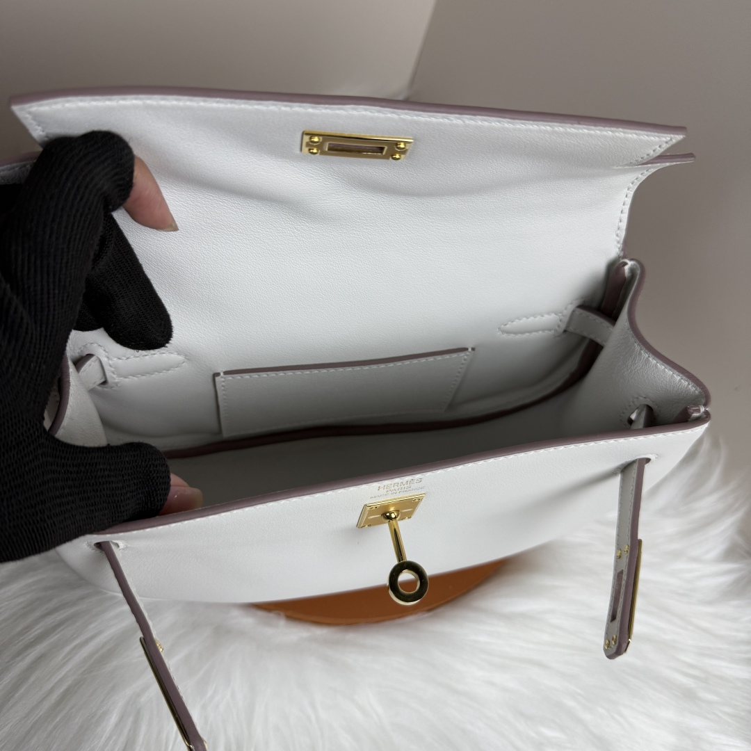 Hermes Kelly Moove Bag, Swift Leather, Milk Gray with Gold Hardware, 17x10x5cm 9 cmp i1741245784701 8047 0 8