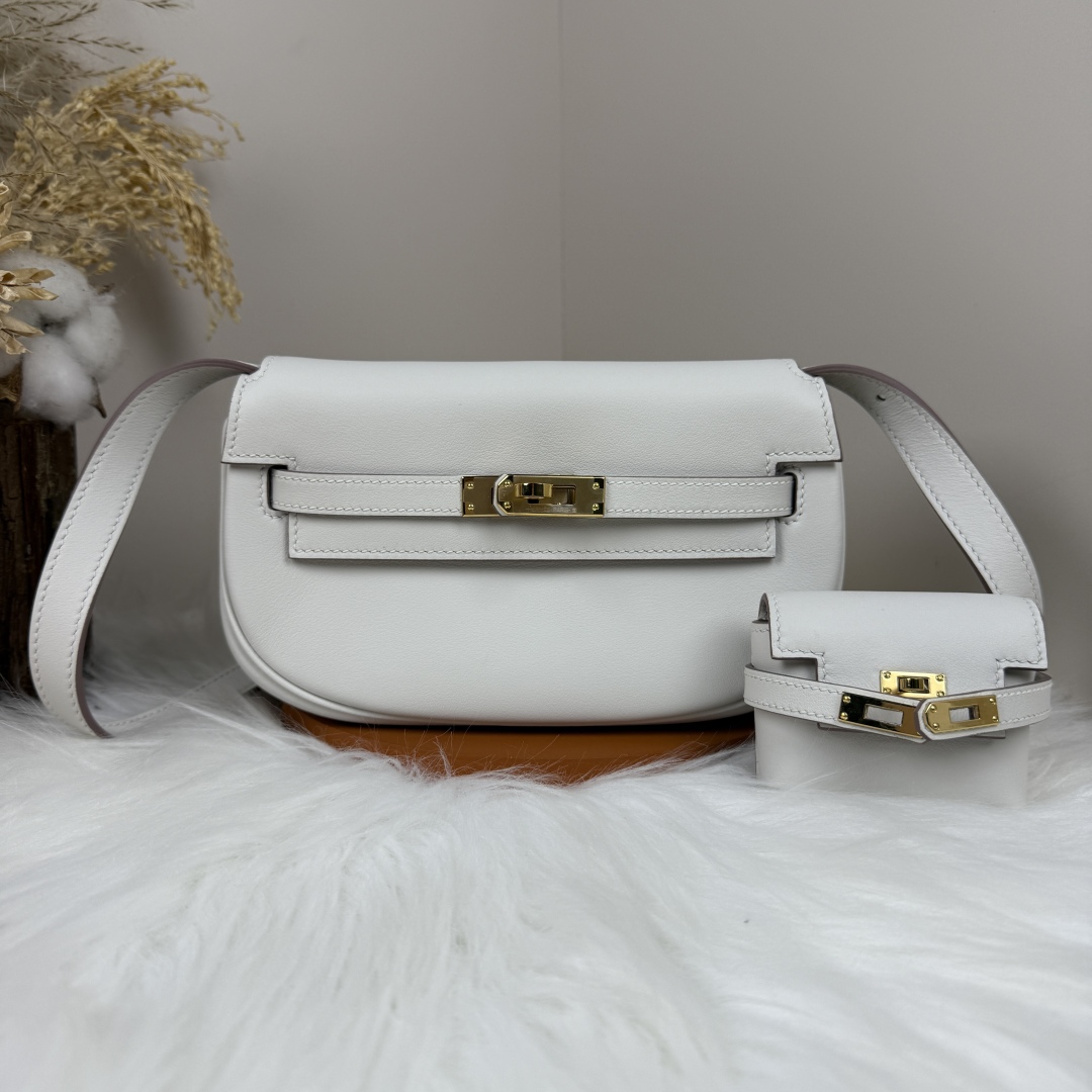 Hermes Kelly Moove Bag, Swift Leather, Milk Gray with Gold Hardware, 17x10x5cm 1 cmp i1741341288247 2121 0 9