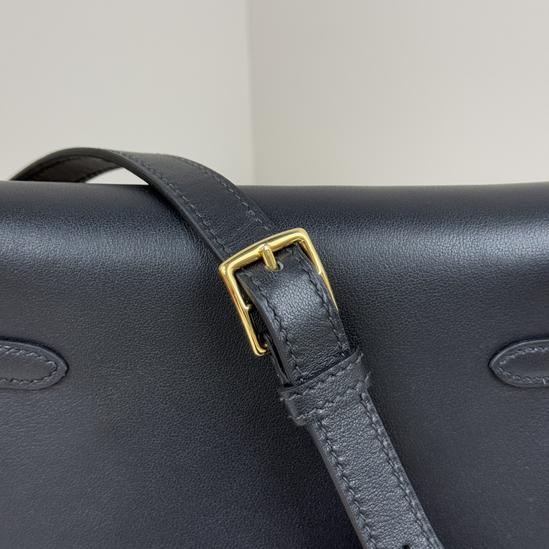 Hermes Kelly Moove Black Swift Leather Bag with Gold Hardware, Set of 2 8 cmp i1741602693977 2289 0 4
