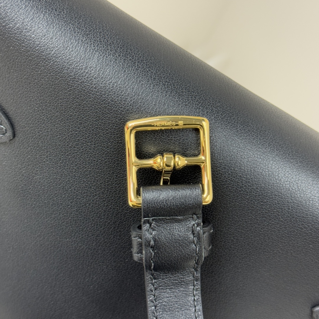 Hermes Kelly Moove Black Swift Leather Bag with Gold Hardware, Set of 2 9 cmp i1741602693977 3810 0 5