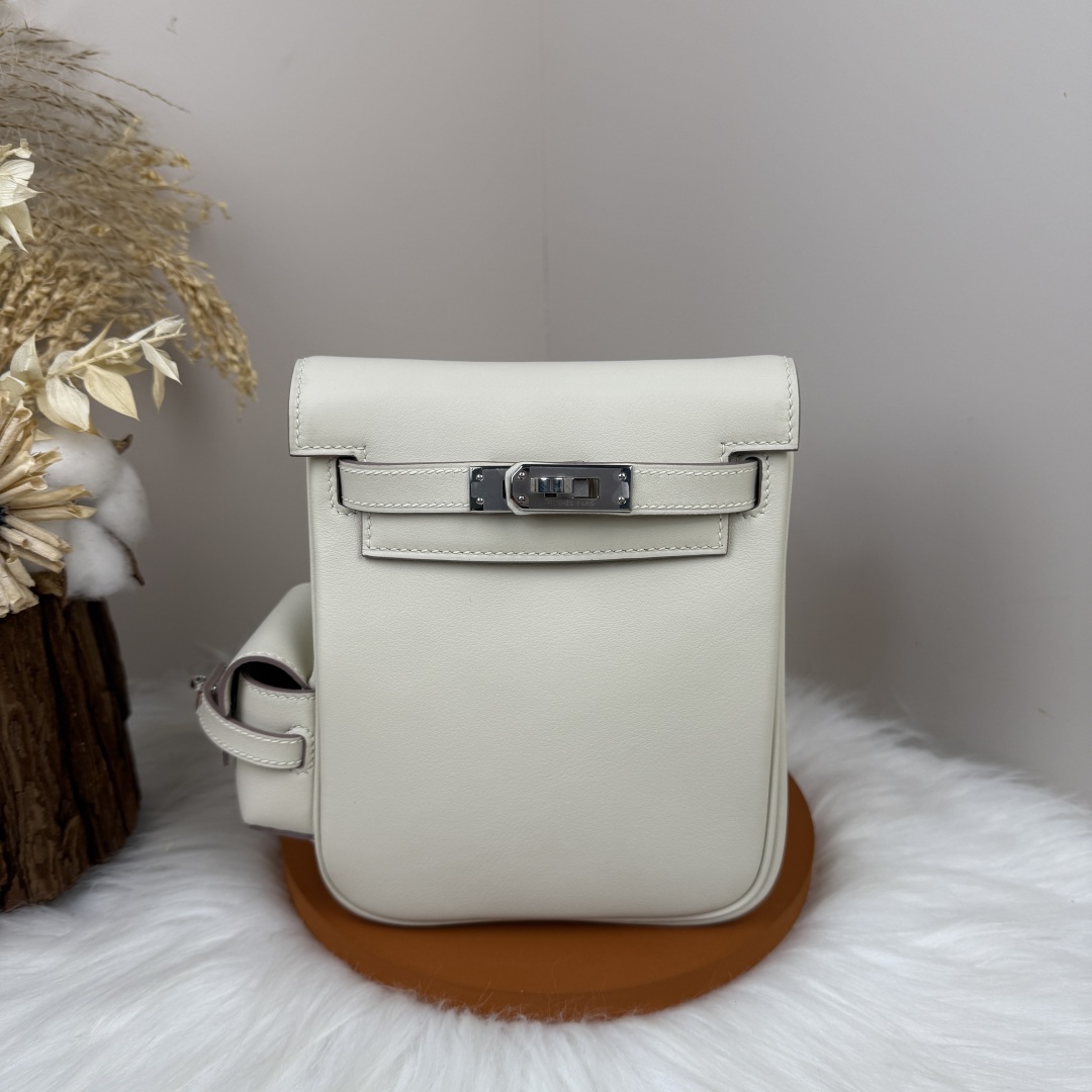 Mochila Kelly Jump de piel Swift para mujer - Elegante y compacta