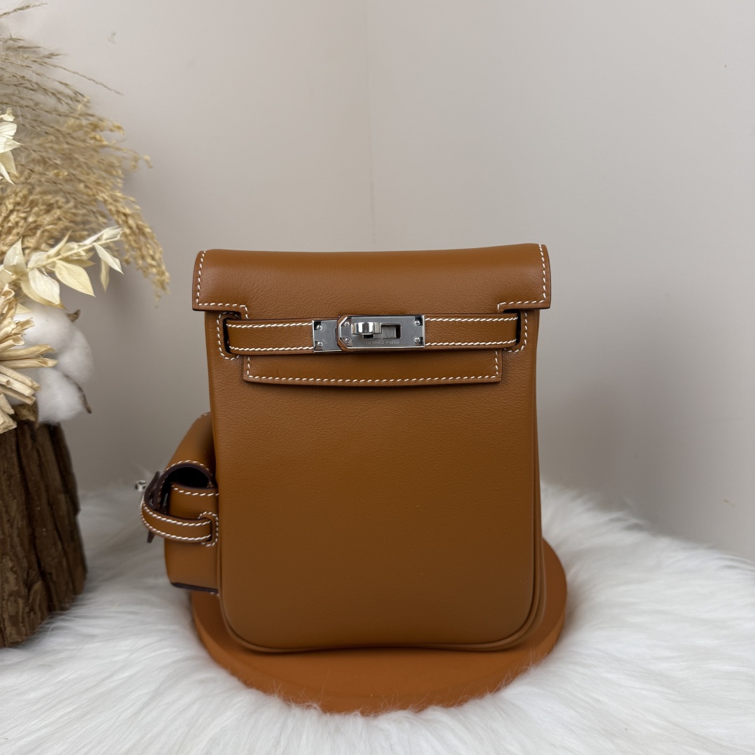 Kelly Jump Backpack Swift Leather in Gold with Silver Hardware - Compact Style 2 cmp i1743076001285 2400 0 0