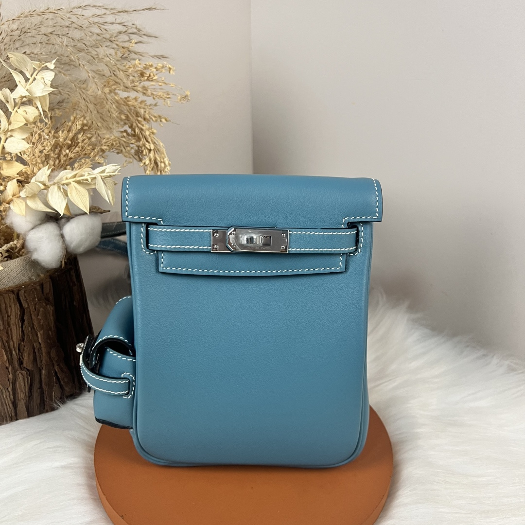 NO:697920,Kelly Jum backpack swift cowhide women's color denim blue silver buckle size 15617CM, Hermes, hermes, stuart weitzman, cowhide, Hermes,19860909Kelly Jum 双肩包swift牛皮 女款 颜色牛仔蓝银扣 尺寸15617CM,爱马仕,hermes,stuart weitzman,cowhide,Hermes,,Bag