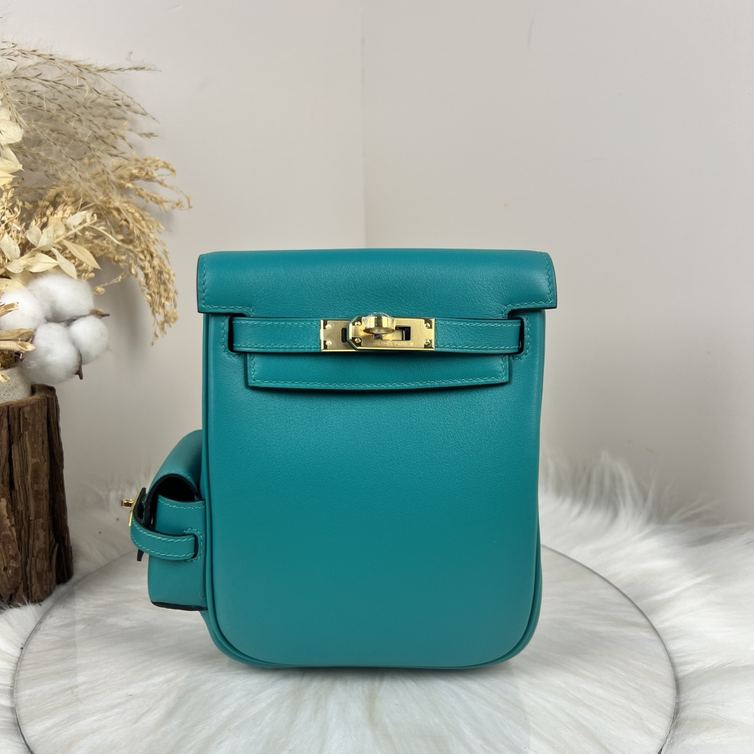 NO:697939,Kelly Jum backpack swift cowhide women's color Verona blue gold buckle size 15617CM, Hermes, hermes, stuart weitzman, cowhide, Hermes,19860909Kelly Jum 双肩包swift牛皮 女款 颜色维罗纳蓝金扣 尺寸15617CM,爱马仕,hermes,stuart weitzman,cowhide,Hermes,,Bag