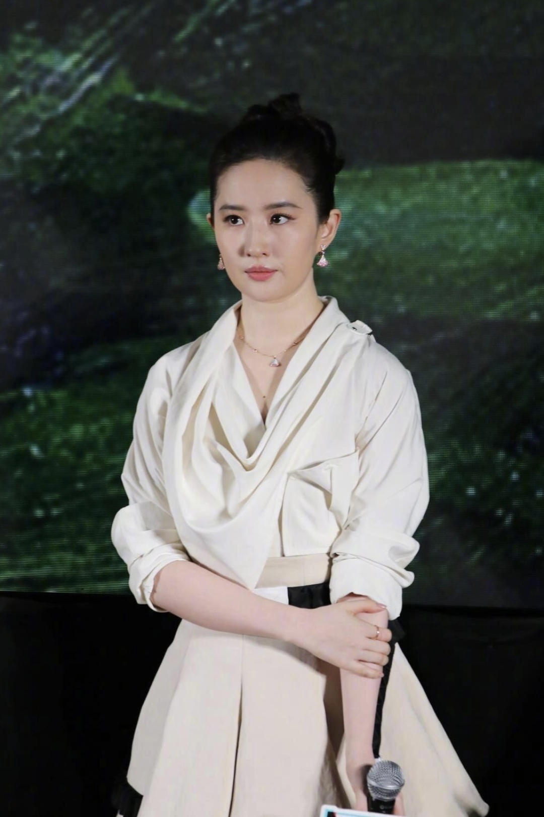 [Bulgari Jewelry]Large quantity consultant Fu DIVASDREAM series 18-carat rose