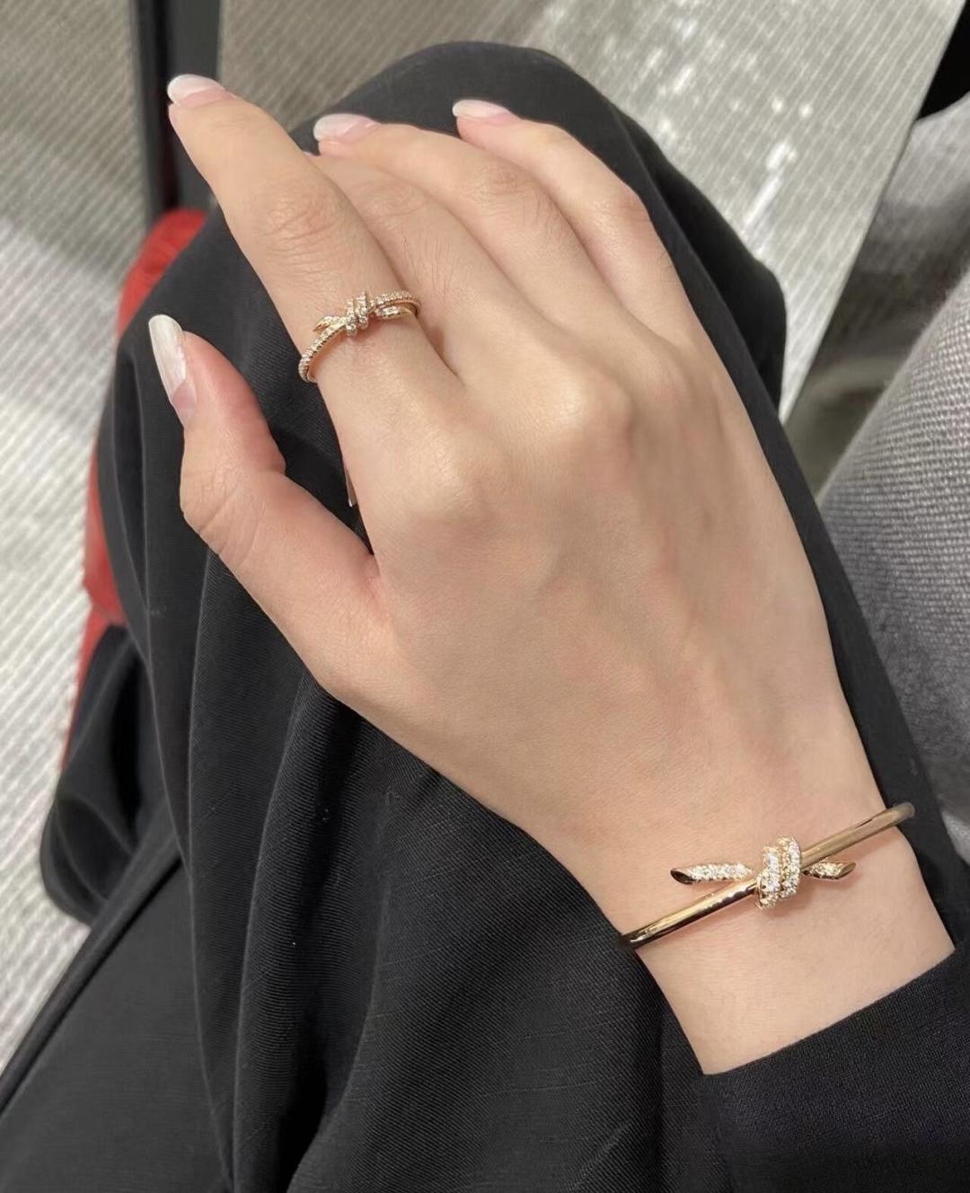 [Tiffany & Co. Jewelry]