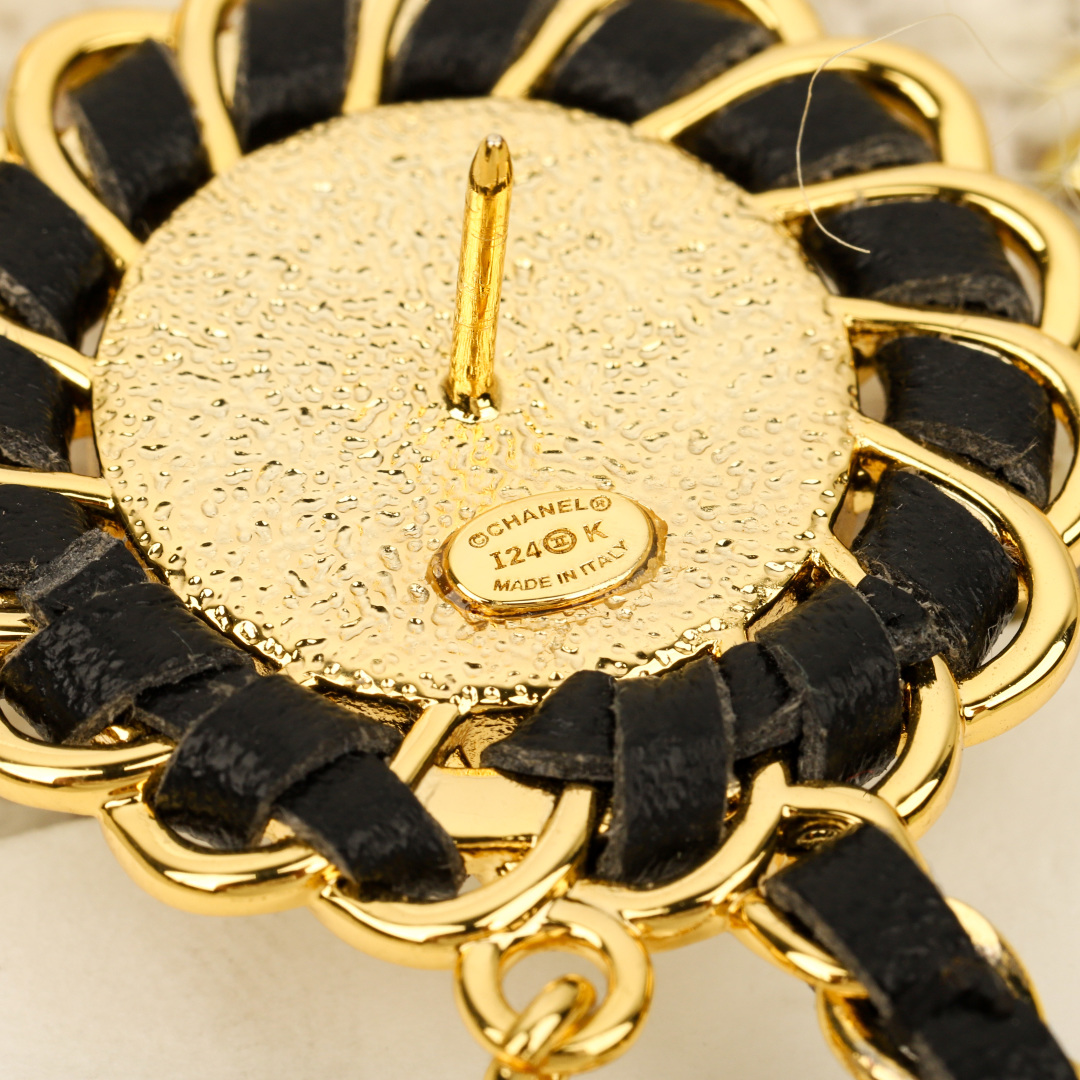 Chanel Gold-Tone Brooch with Leather and Pearls - Classic Design 7 cmp i1740703236708 8408 0 5