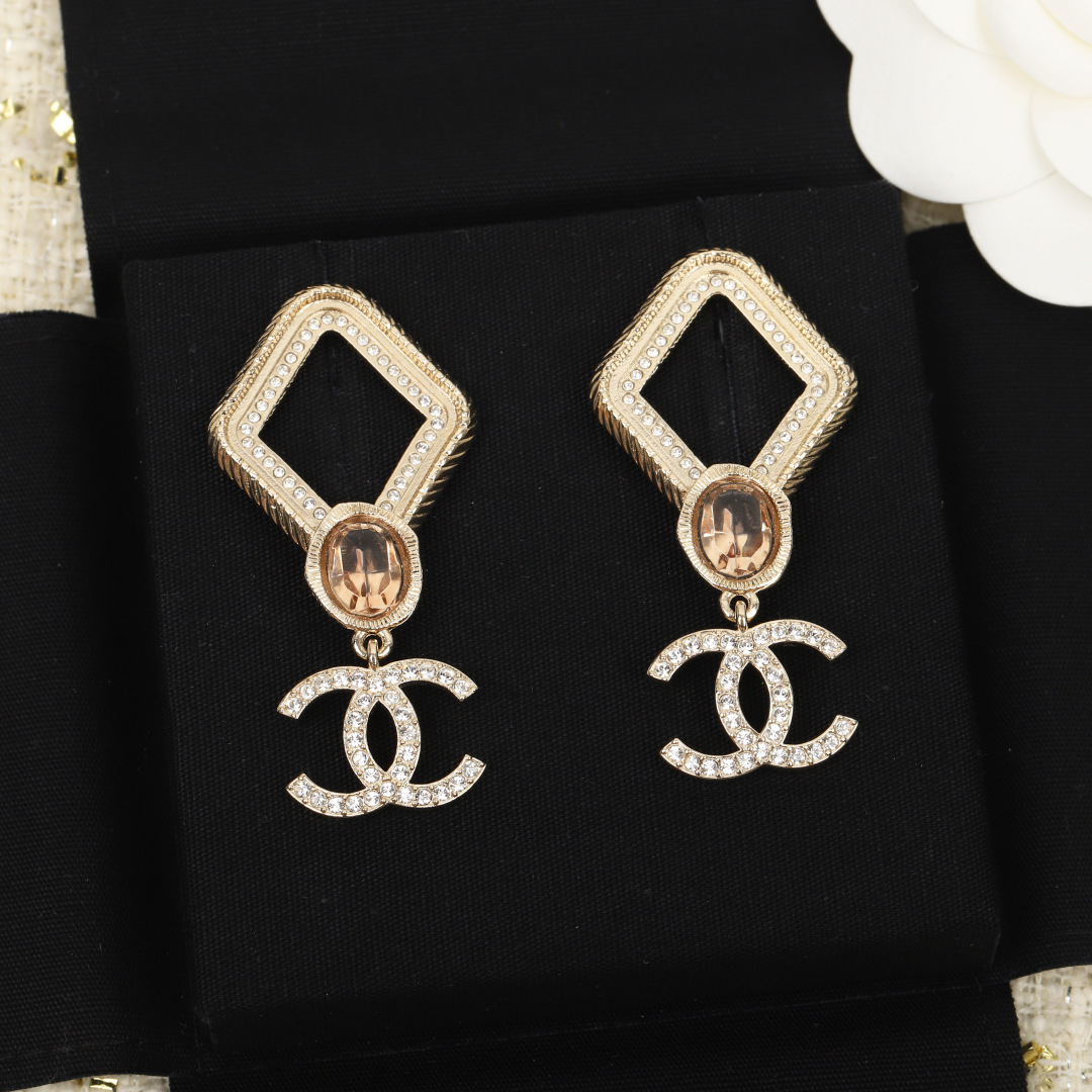 Elegant Chanel Inspired Rhinestone Double C Earrings 3 cmp i1740760069334 2297 0 1