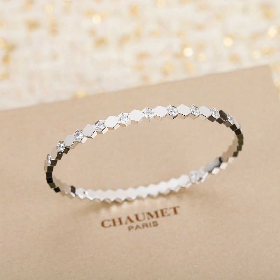 Chaumet Bee My Love Bracelet - Honeycomb Bangle for Women, Diamond Accents 3 cmp i1740847586668 6549 0 1