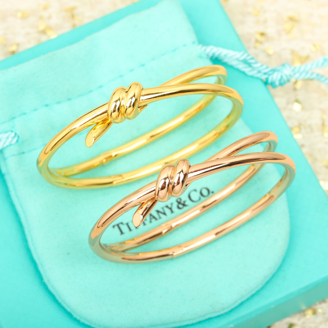 Tiffany Knot Bracelet: 18K Rose Gold, Hand-Polished Finish, Elegant Design 8 cmp i1740848054214 3756 0 6