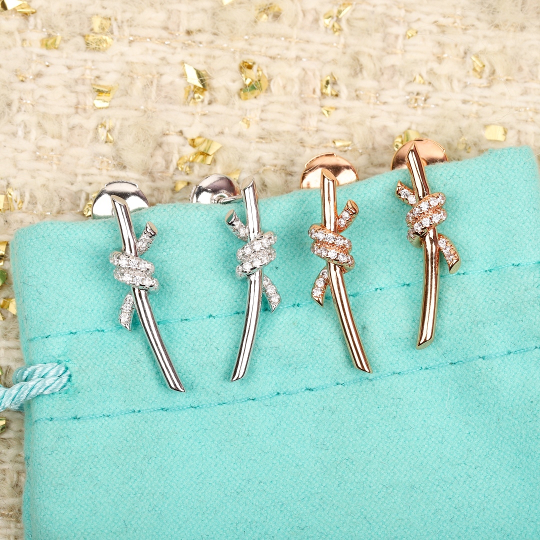 [Tiffany & Co. Jewelry]