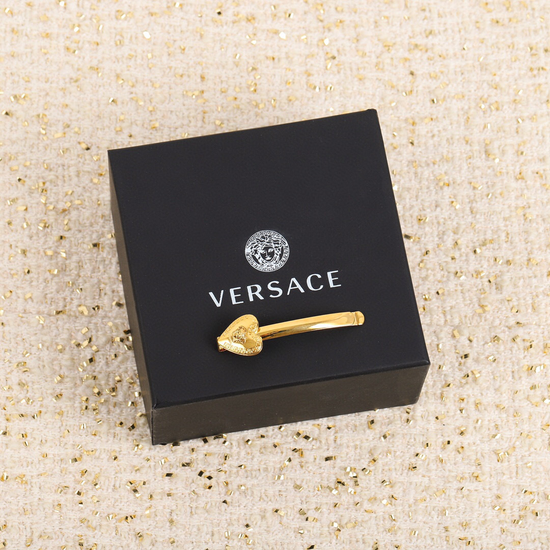 Vers@ce Vance: New Heart and Classic Dumesa Symbol of Youthful Dynamism - 图片 1