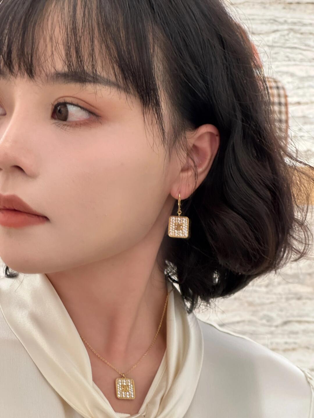 [Celine Jewelry]