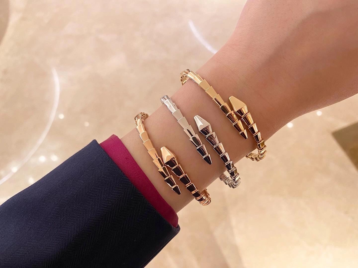 [Bulgari Jewelry]206474[We produce] Snake Bracelet Real gold diamonds can be c
