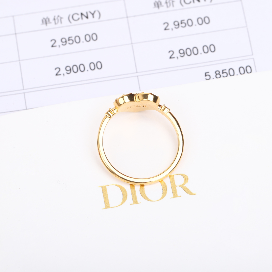 Latest Love Ring by D!or: Silver Shadow Crystal, Simple and Perfect Match - 图片 4
