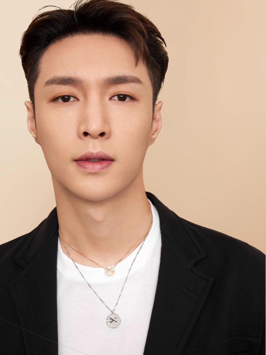 Luxury Harmony Collection: Zhang Ye Xing Laser Cross Necklace in 18K Gold - 图片 4