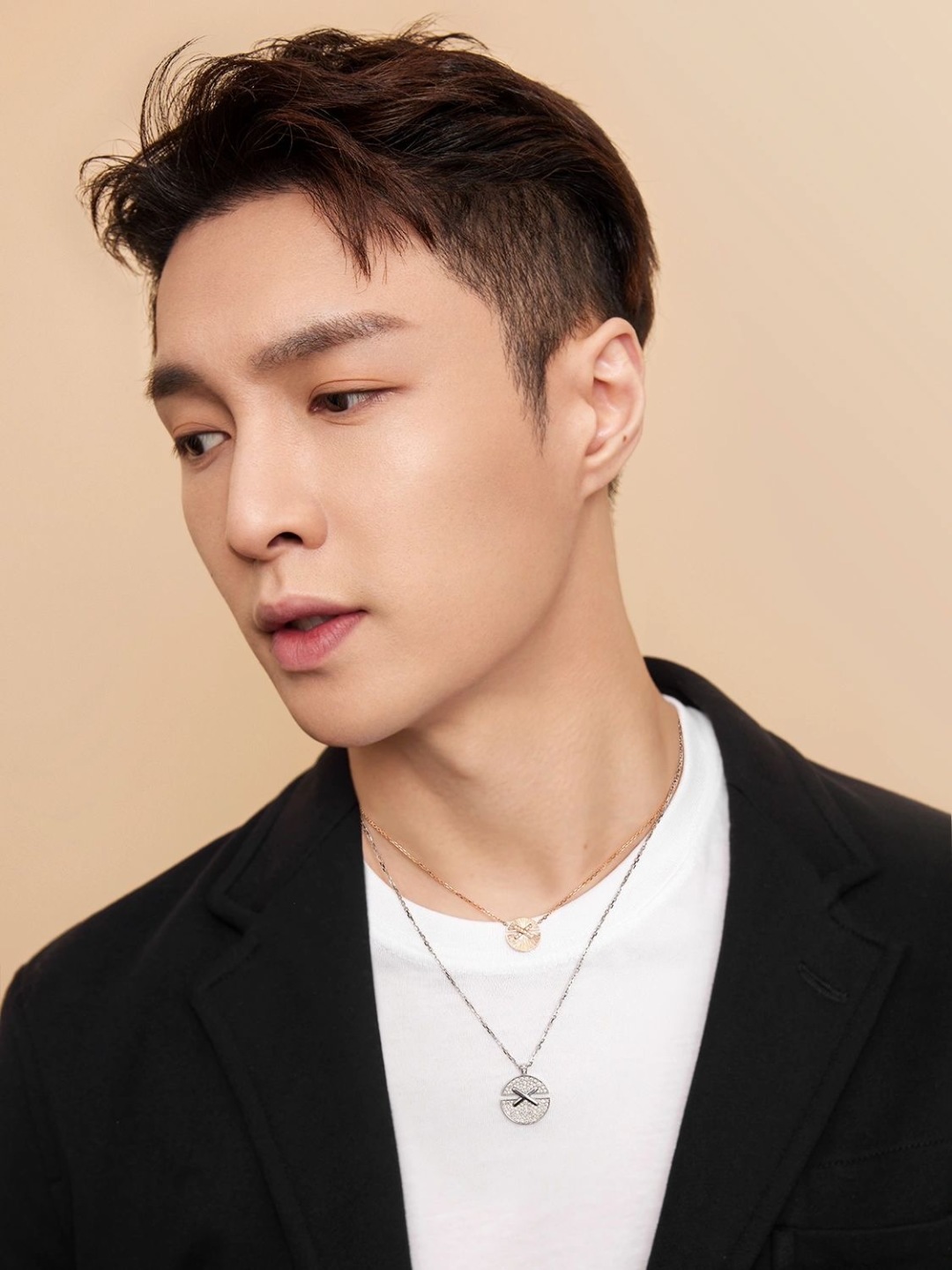 Luxury Harmony Collection: Zhang Ye Xing Laser Cross Necklace in 18K Gold - 图片 3
