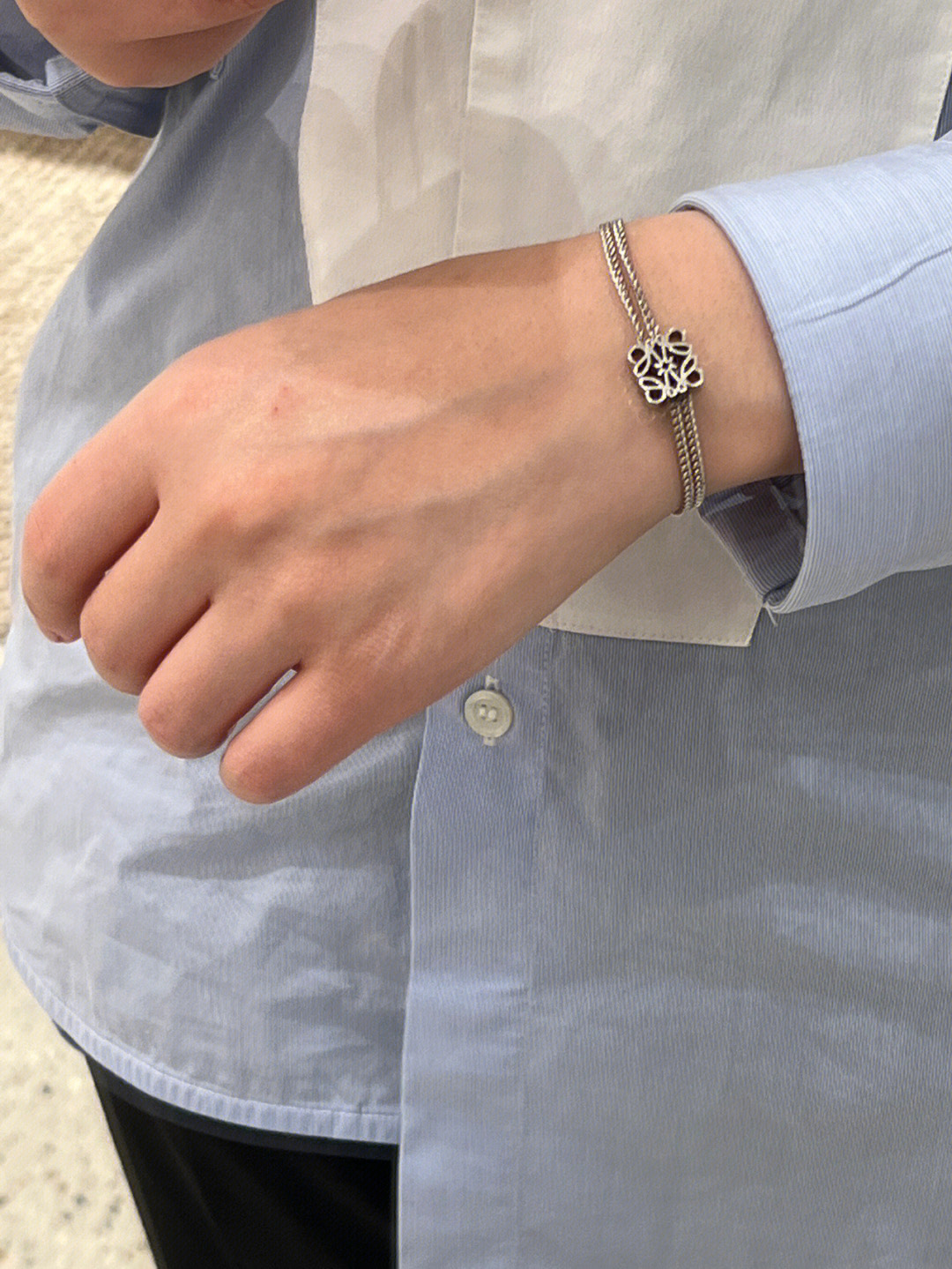 Luxury Silver Jewelry: Double Bracelet, Pure Silver Material, Loewe Logo Design - 图片 9
