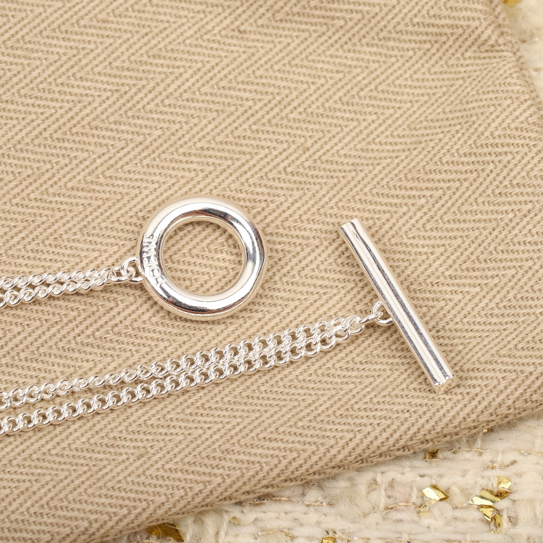 Luxury Silver Jewelry: Double Bracelet, Pure Silver Material, Loewe Logo Design - 图片 4