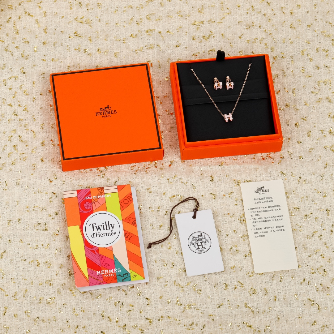 HERMES Mini Pop H Necklace Gold Pendant