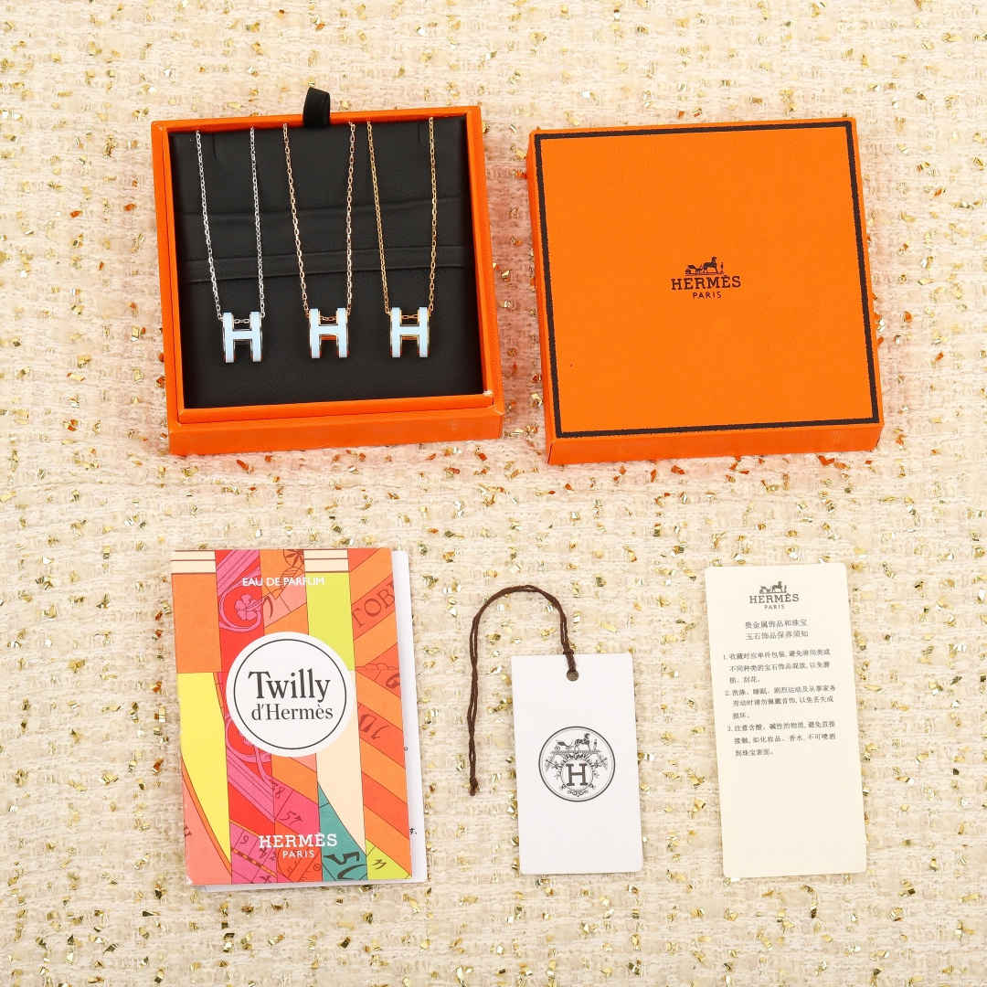 HERMES Enamel H Necklace Chain Style