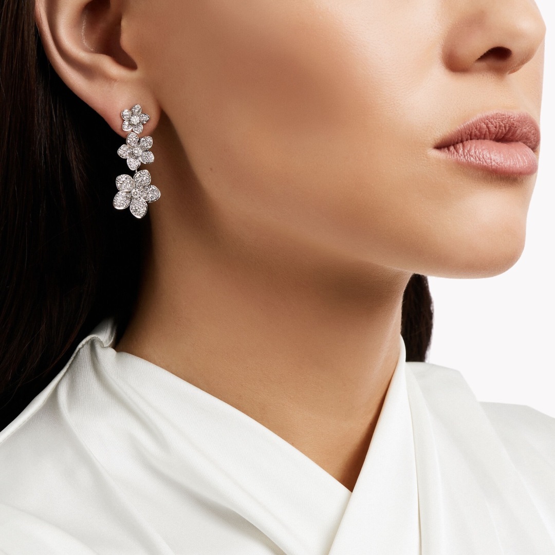 [Graff Jewelry]