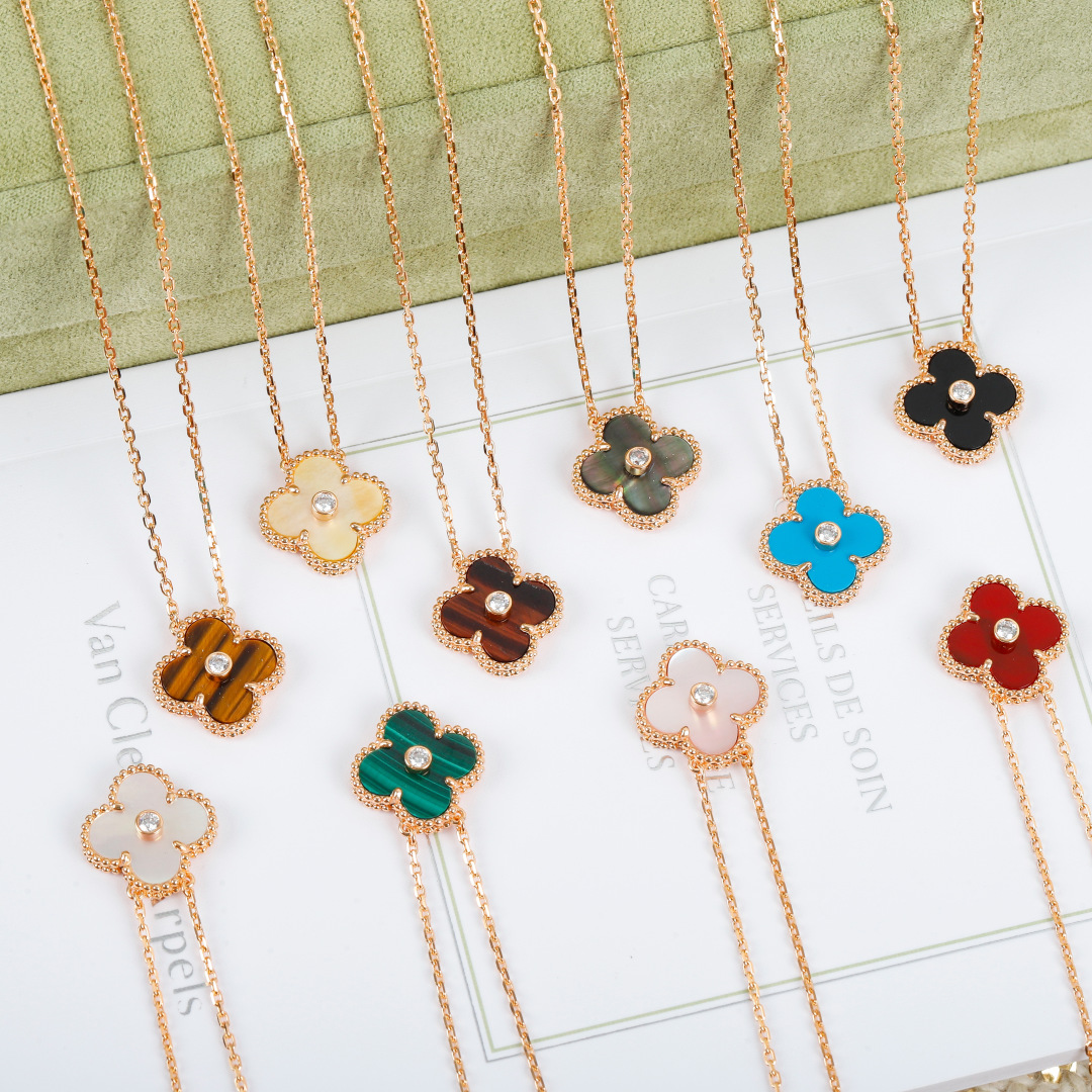 [Van Cleef & Arpels Jewelry]