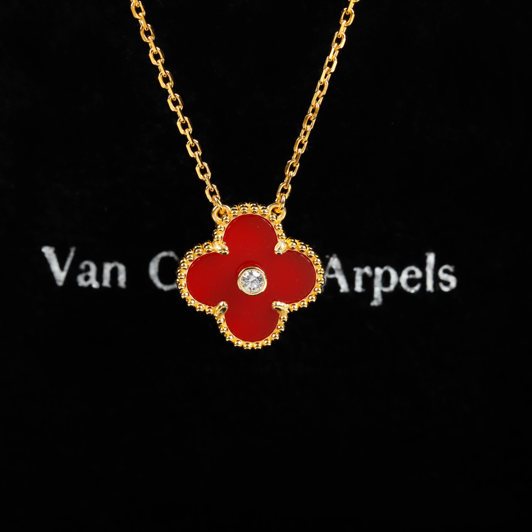 [Van Cleef & Arpels Jewelry]Nearly 2 months of development revision During thi