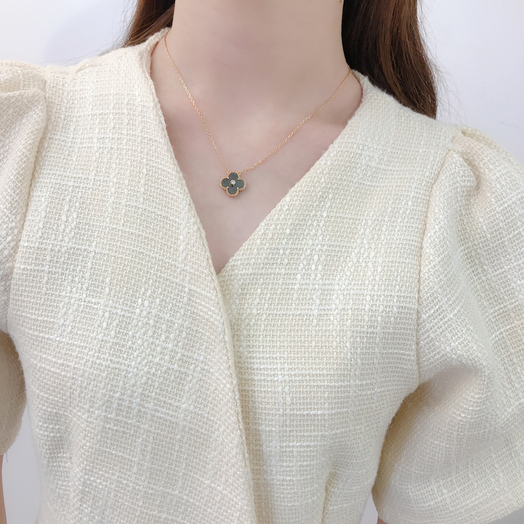 [Van Cleef & Arpels Jewelry]
