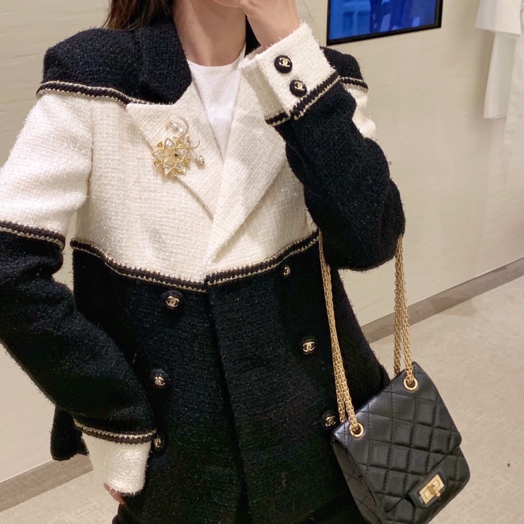 施华洛钻 捷克钻【】现货秒发❗金灿灿✨Bling bling✨
❗【Ch@nel 金色方钻胸针】😍无