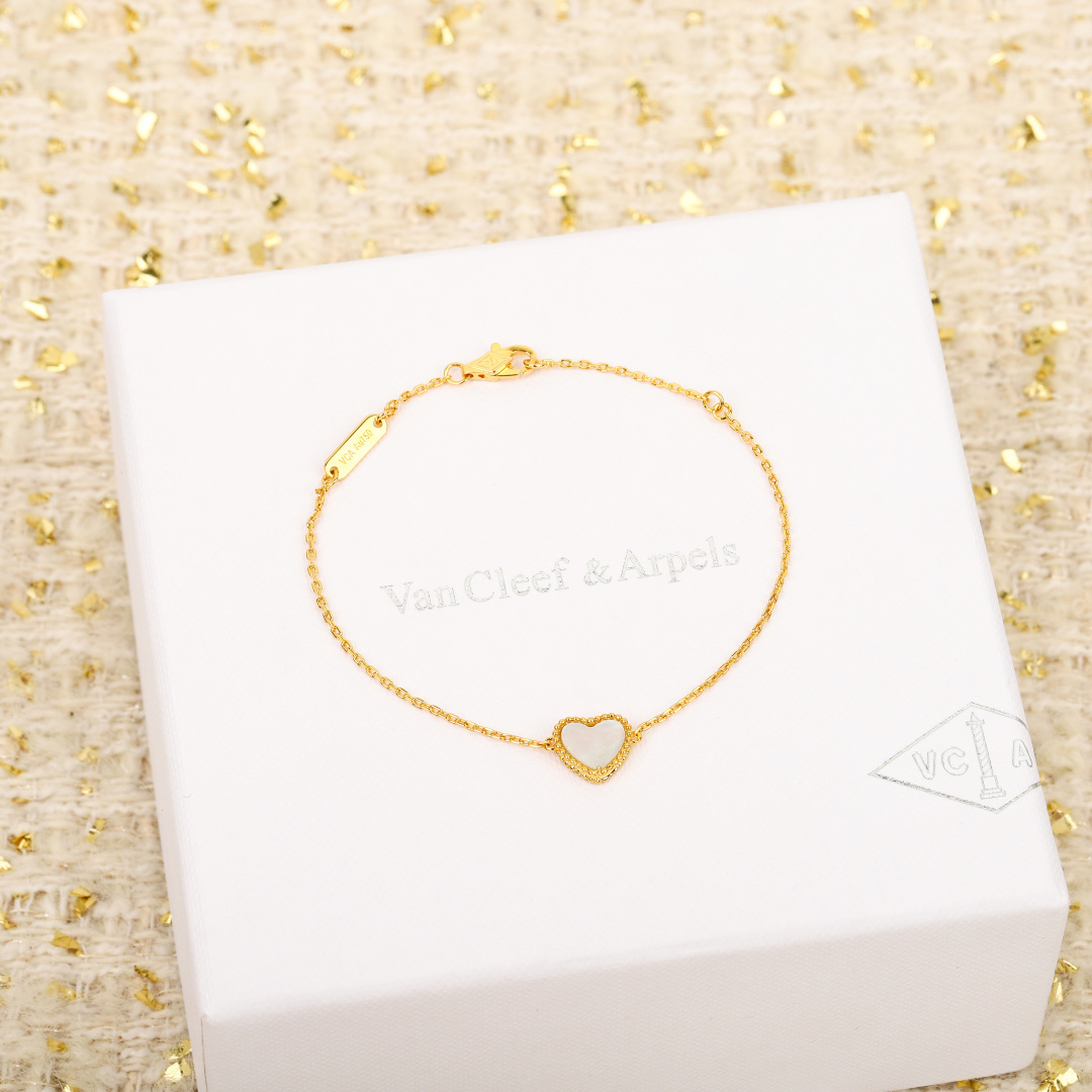 【】Van @leef & ArPels Alhambra心形吊坠 官网💰 11870+ 可订做