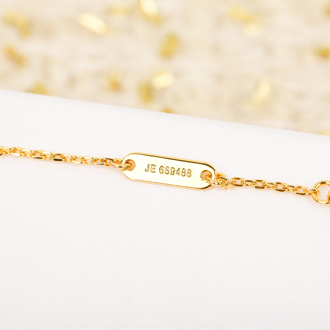 【】Van @leef & ArPels Alhambra心形吊坠 官网💰 11870+ 可订做