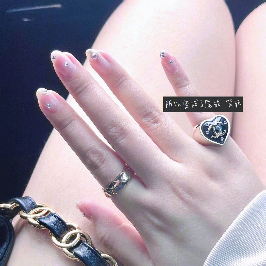 Summary: High-quality, elegant jewelry made with Z, featuring unique designs and intricate craftsmanship. - 图片 4