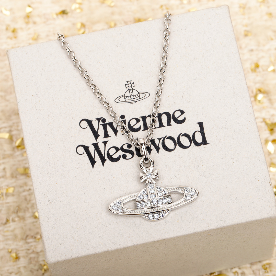 【】美美de夏夏同款，量大咨询客Fu❗️
【VivienneWestwood】重磅推荐，一定要整套入，闭