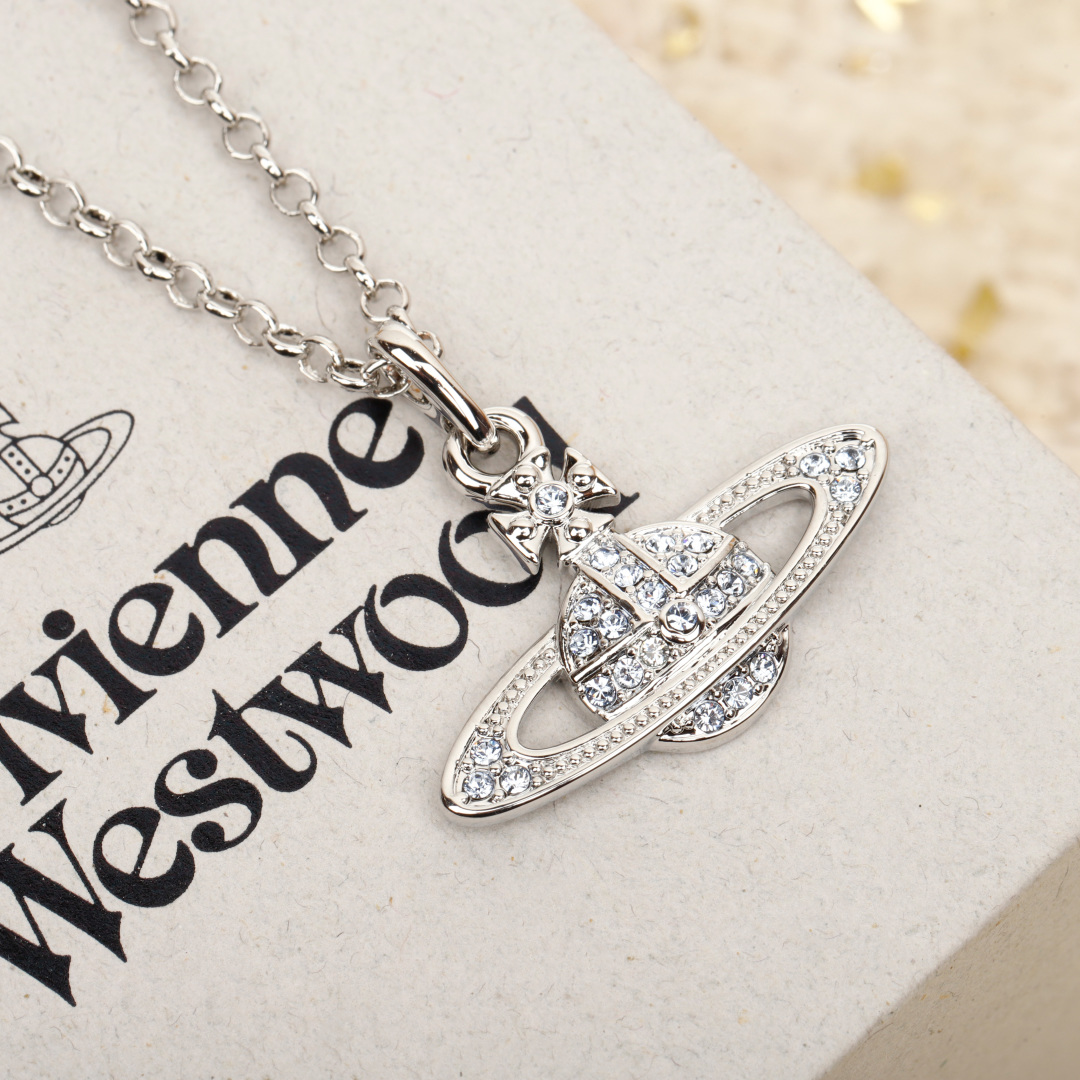 【】美美de夏夏同款，量大咨询客Fu❗️
【VivienneWestwood】重磅推荐，一定要整套入，闭