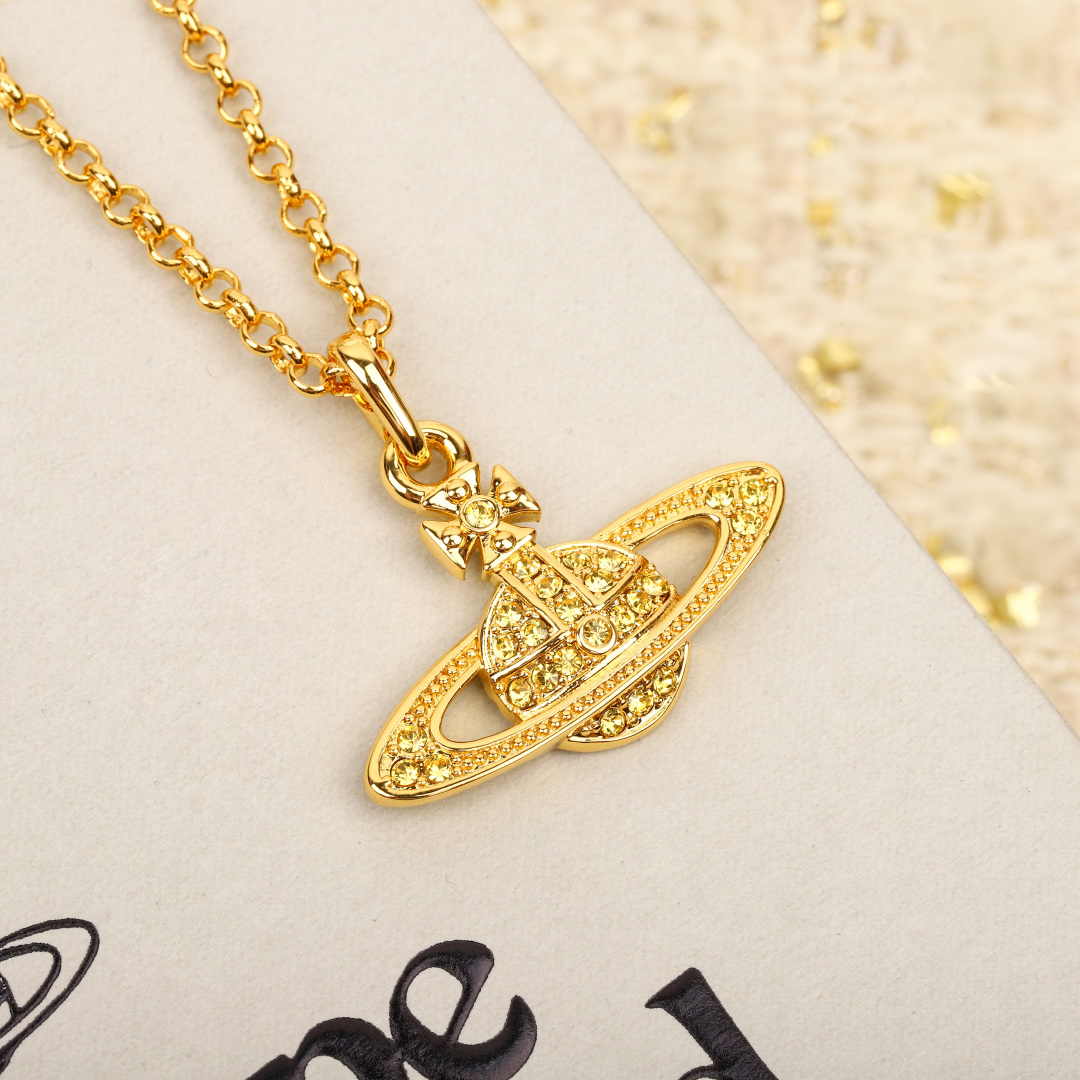 【】美美de夏夏同款，量大咨询客Fu❗️
【VivienneWestwood】重磅推荐，一定要整套入，闭