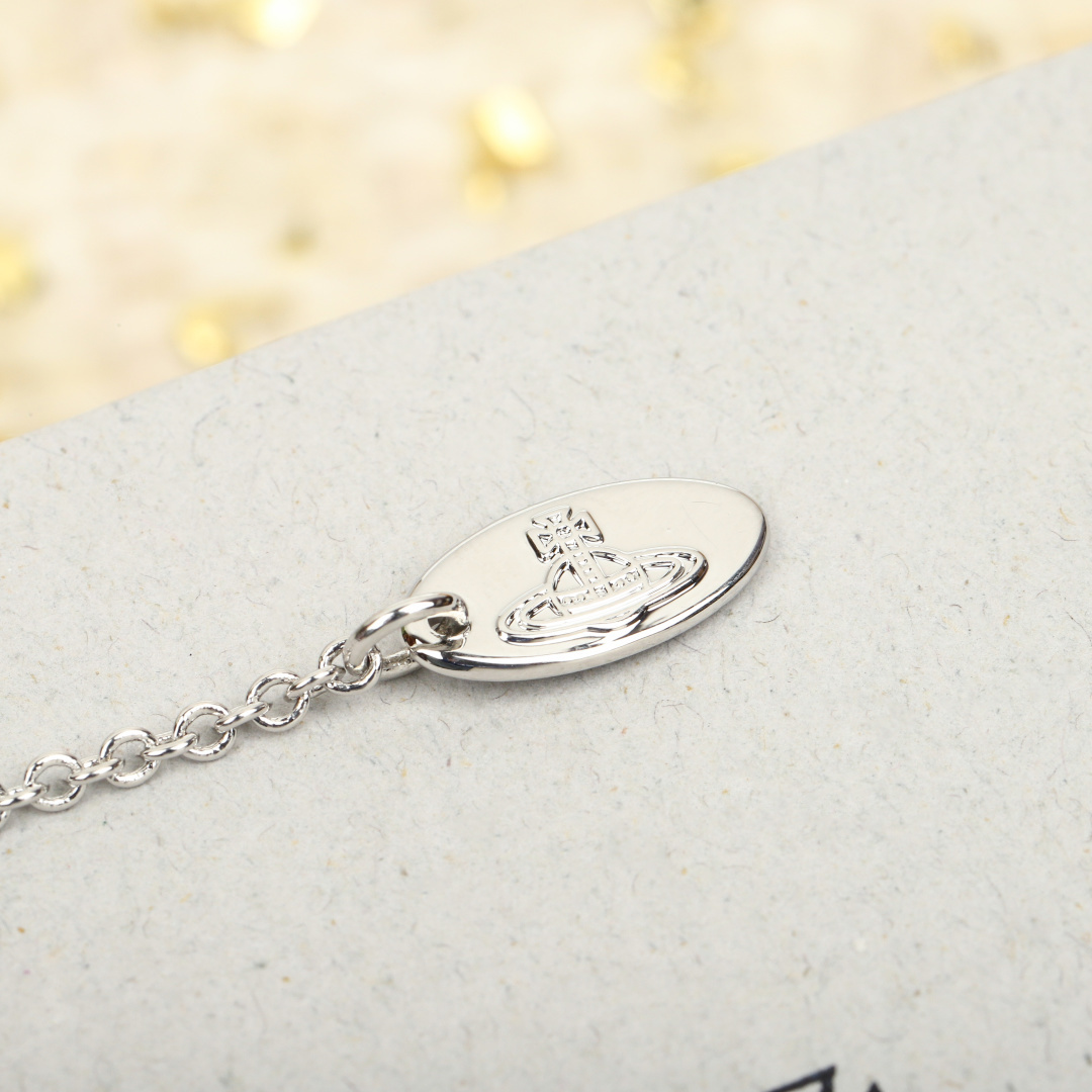 【】z2790,量大咨询客Fu
【VivienneWestwood】。。。一定要入!太绝美了❗️宝宝,