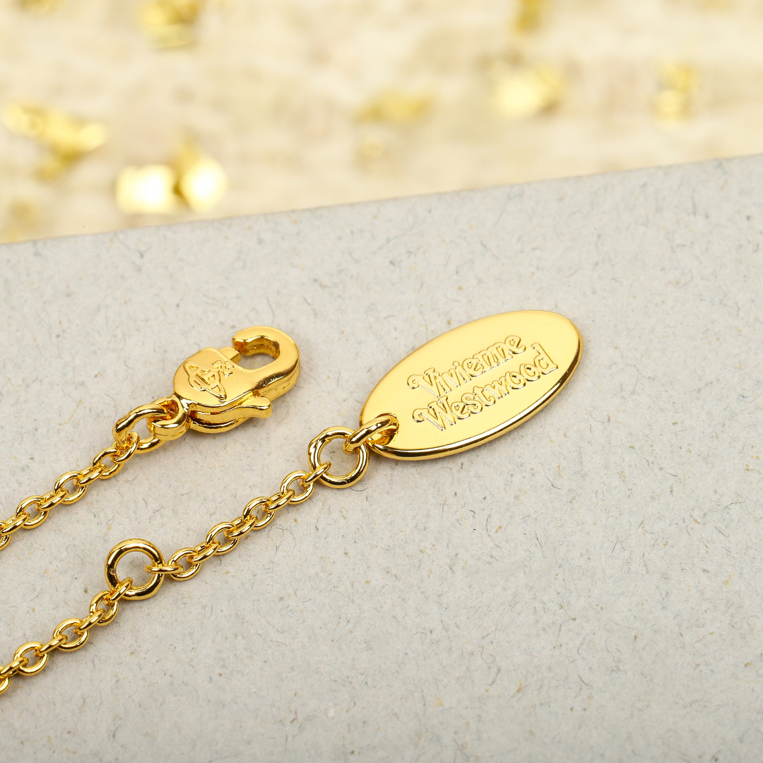 【】官网1490，量大咨询客服❗️

【VivienneWestwood】重磅推荐，一定要整套入，闭眼入