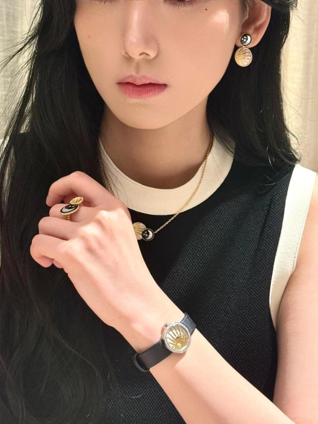 [Dior Jewelry]250154[We produce] Sun, Moon and Star earrings are only made in