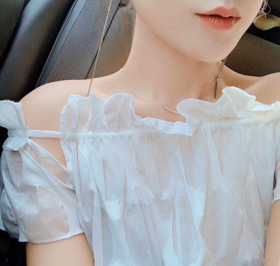 【】精工版本，现货秒发❗认准唯一一家购入官网珠宝类开发的❗

夏夏同款❗T微笑项链小号，T家的微笑项链带