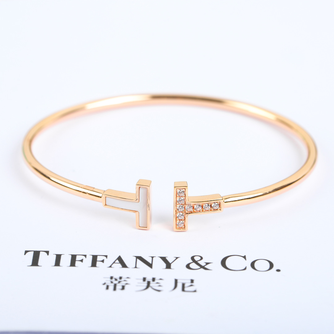 【我们出品】白贝母专柜一万三，半贝母半钻zP🆕 两万四，认准唯一一家用珠宝类zP🆕开发的❗可定制真金真钻