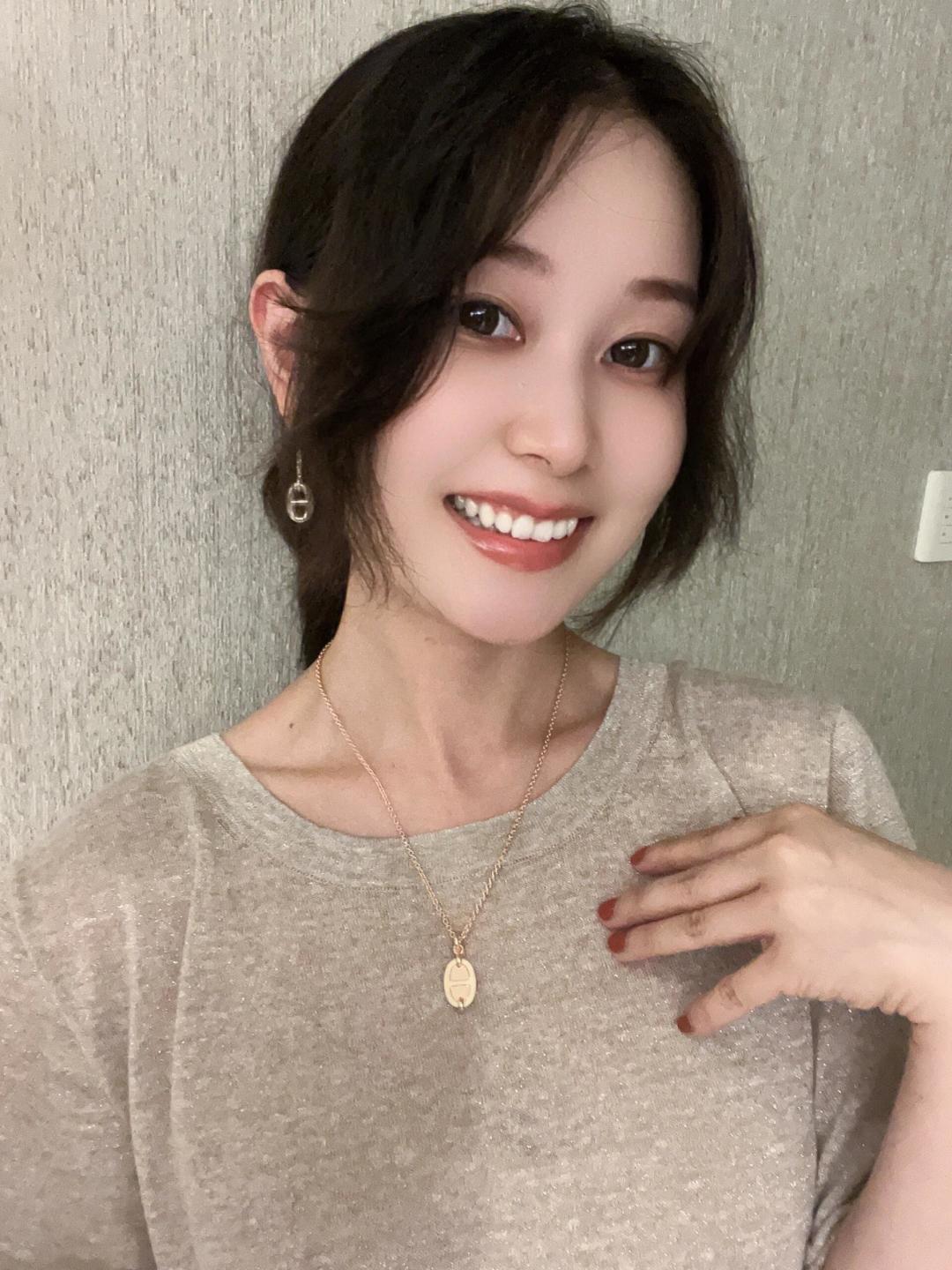 【】猪鼻子项链 官网5600，   可订做18K真金真钻版，只做对版真金货，价询客Fu

【猪鼻子🐽滴油