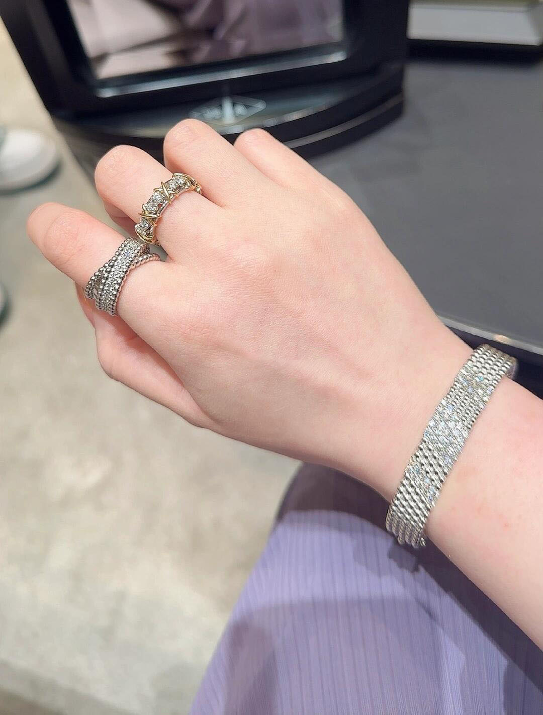 【】Perlée diamonds duo戒指，可订做18K真金真钻版，只做对版真金货，价询客Fu

圆