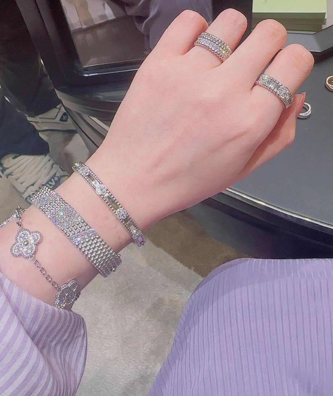 【】Perlée diamonds duo戒指，可订做18K真金真钻版，只做对版真金货，价询客Fu

圆