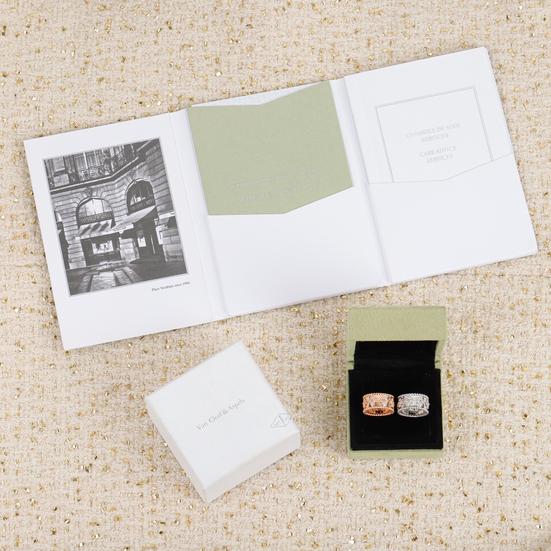 【我们出品】 万花筒戒指 Perlée四叶幸运图案戒指  可订做真金真钻版，
Perlée™ clove